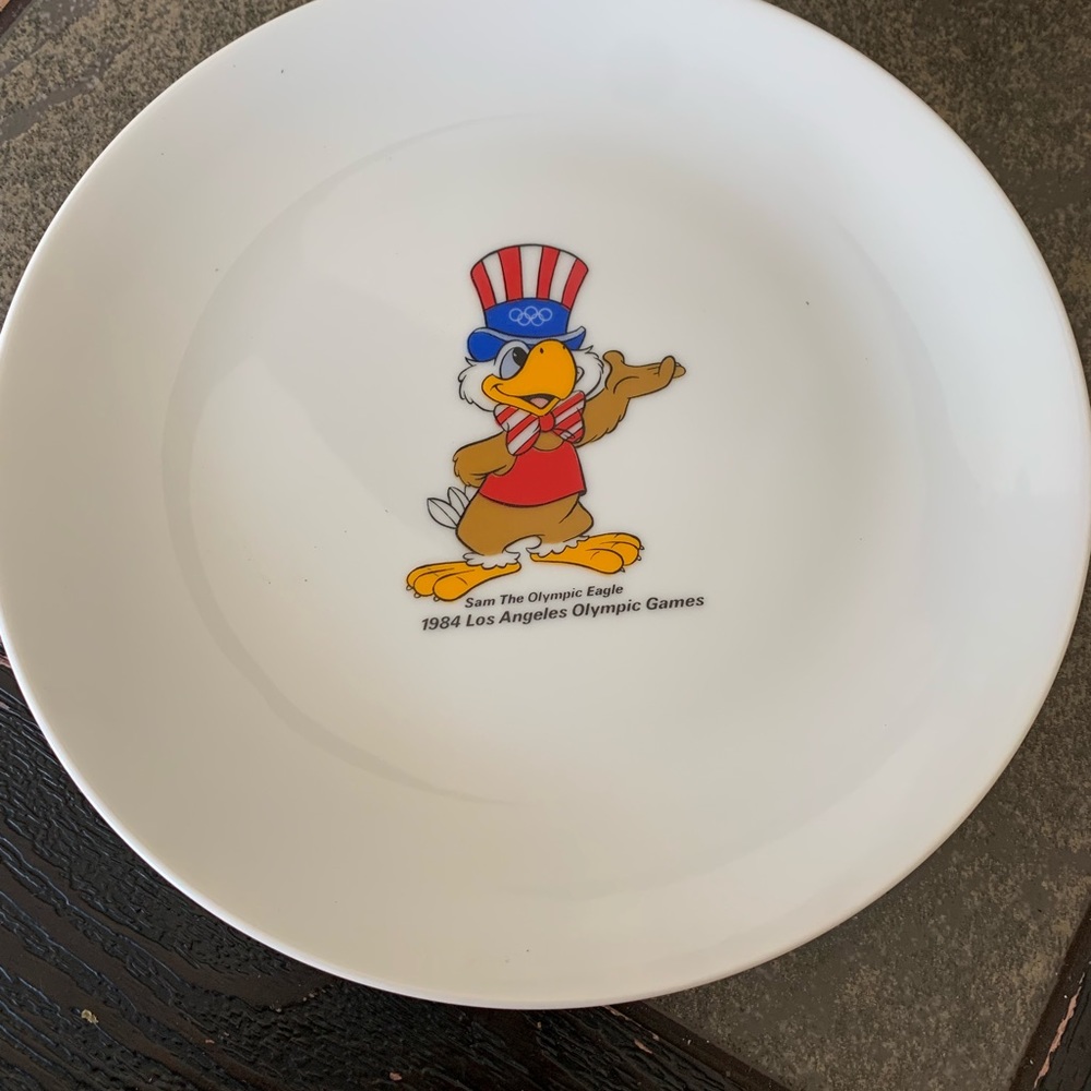 Colletible 1984 Olympic Games plate